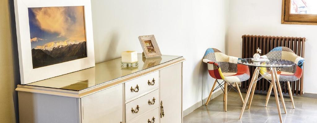 Emphasis Konuk evi Casserres Dış mekan fotoğraf
